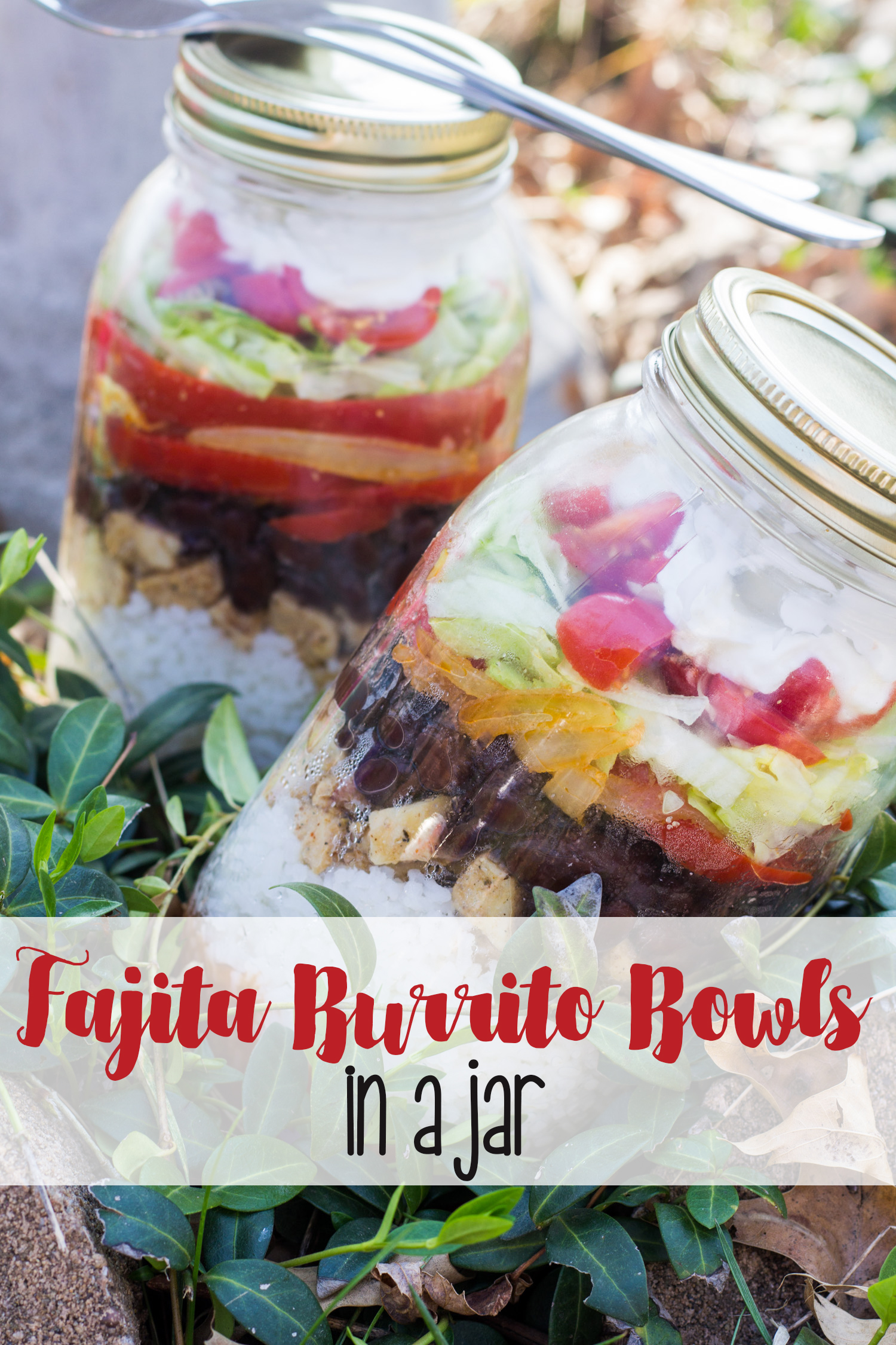 Pep up your park playdates. Instead of having boring crumbled crackers from the bottom of your hand bags, or squished PB&J, send the kids to the playground and enjoy these Fajita Burrito Bowls in a Jar with your BFF. Perfect for park playdates, and they pair great with #AquafinaSparkling [ad]