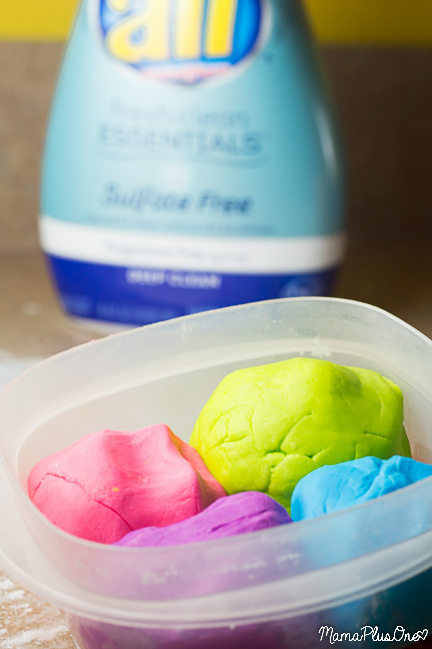 This DIY Play Dough Soap is messy play that gets kids clean! It's homemade play dough made with soap, is tub-safe, and doesn't stain skin. Plus, it has only 3 ingredients you probably already have: sulfate free body wash, cornstarch, and water! Your kids will want bath time, ALL the time! Get your kids clean with this DIY soap recipe, then get your clothes clean with Sulfate-Free All Detergent. [ad] #allEssentials #allSulfateFree