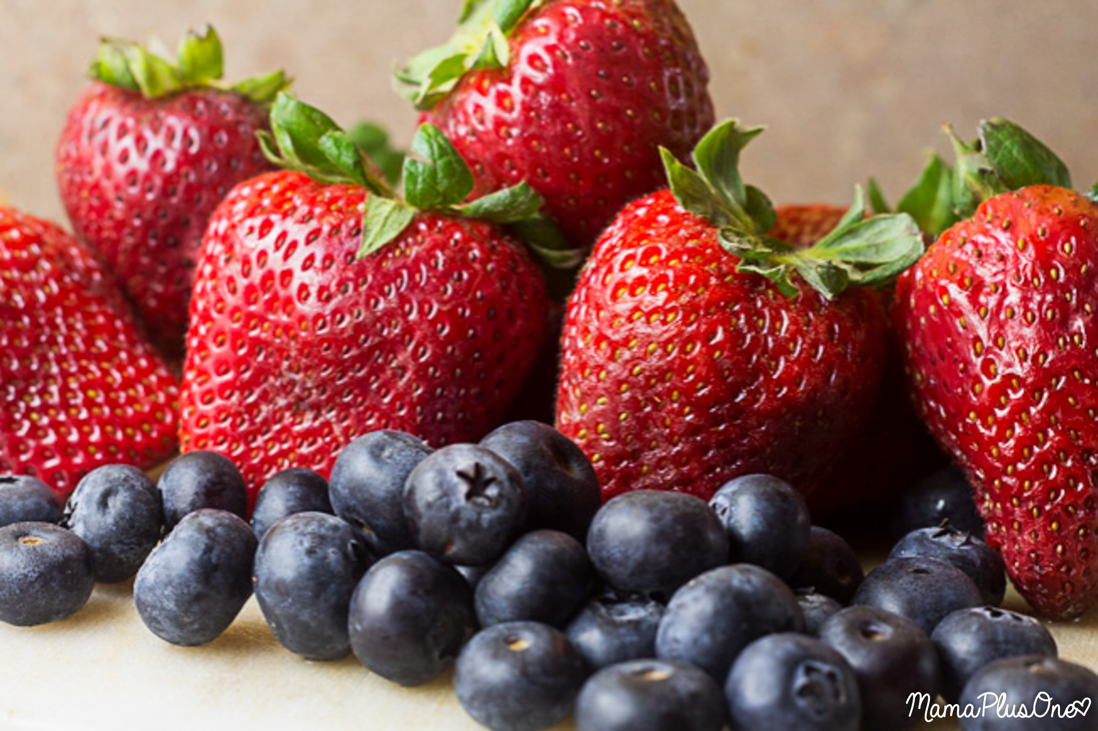 Have fresh berries? Make this delicious berry icebox cake! Creamy and packed with berry flavor, it's the perfect treat for backyard barbecues and makes a great 4th of July dessert. Plus, it's a no-bake dessert so you don't have to worry about even heating up the kitchen to make it!