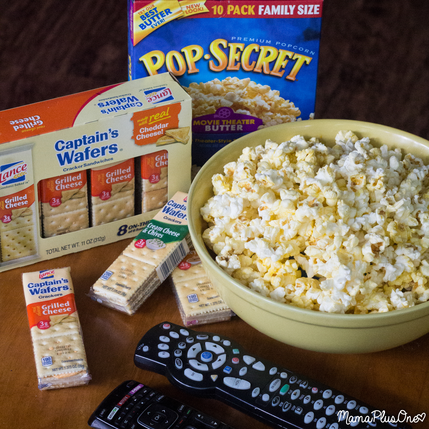 The school year can be a super trying time, between homework, extracurricular activities, sports, and more. That doesn't mean you have to compromise family time, though! Here are my tips for squeezing the most out of family movie nights during the busy school season with @popsecret @lancesnacks and @walmart. #Pop4Captain #Pmedia #ad