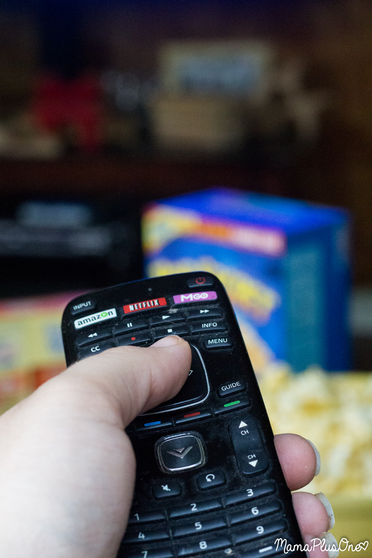 The school year can be a super trying time, between homework, extracurricular activities, sports, and more. That doesn't mean you have to compromise family time, though! Here are my tips for squeezing the most out of family movie nights during the busy school season with @popsecret @lancesnacks and @walmart. #Pop4Captain #Pmedia #ad