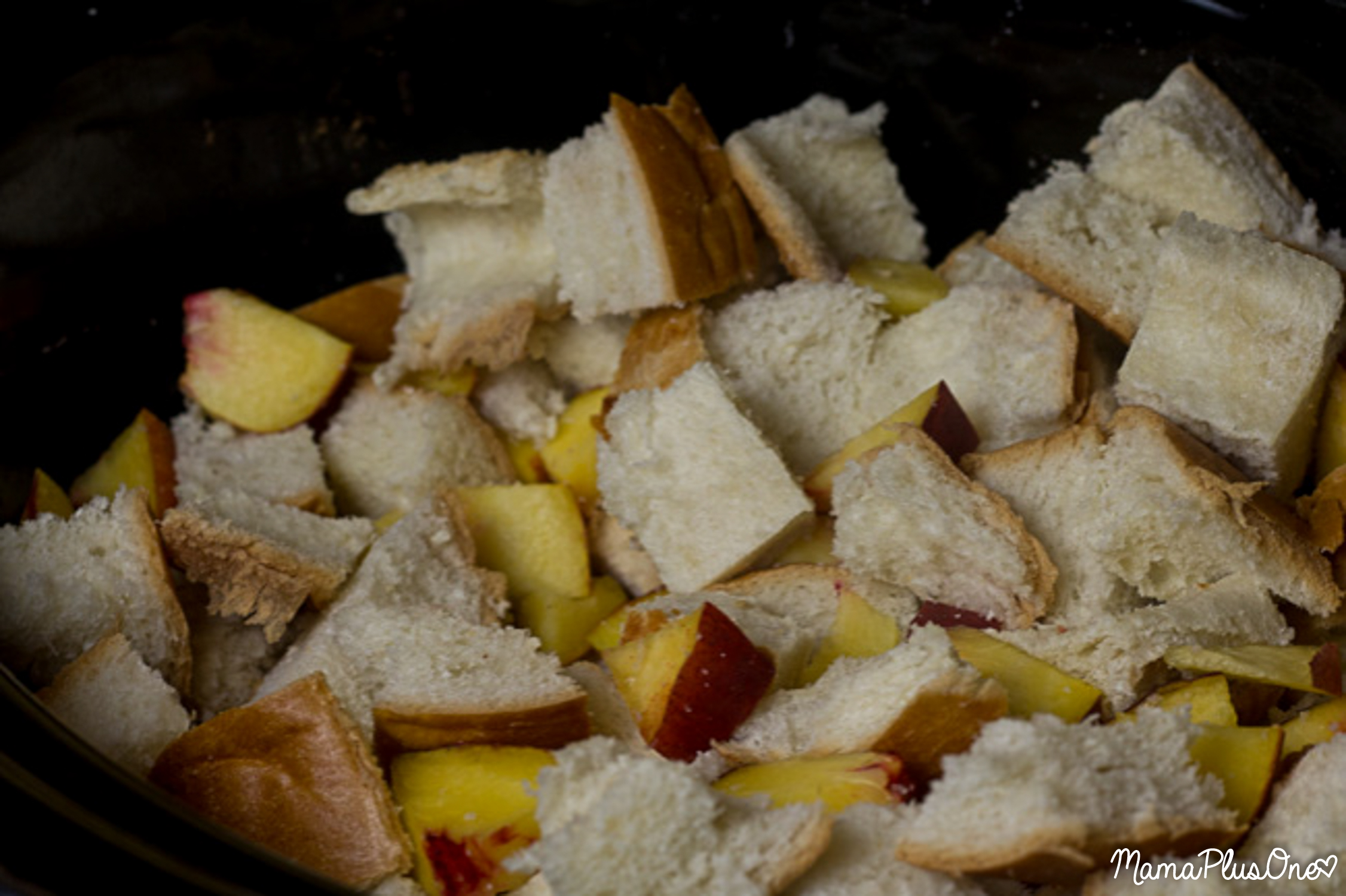 Back to School means getting back in the swing of things. Beat the morning rush with this easy French Toast Casserole! This overnight slow cooker french toast casserole is made in your crock pot so you don't have to worry about scrambling for breakfast the next morning. Plus, it's made with ingredients you can feel good about, like organic peaches or Horizon Organic products (which are also great for tossing in lunchboxes!) #HorizonHappiness [ad]